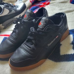 SIZE 10 REEBOK BLACK MEN SHOES!